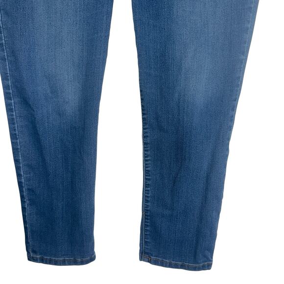 Democracy Absolution Jeans Sz 12 Stretch Comfort Slimming Non-Distressed - Picture 4 of 8